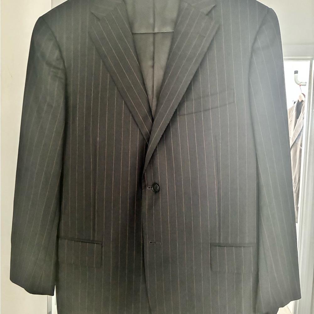 Corneliani Superfine Virgin Wool Pinstripe Suit – Made in Italy – Size 54 / 44R